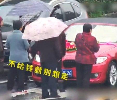 娱乐吃瓜酱大妈栏车,揭秘娱乐圈幕后风云